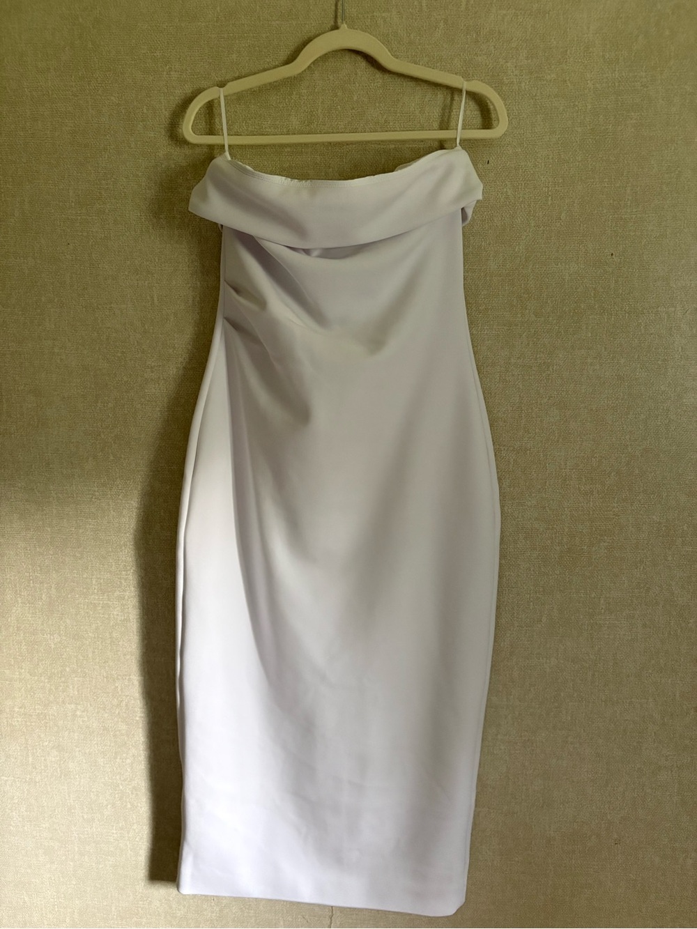 Aritzia Eye catcher Dress